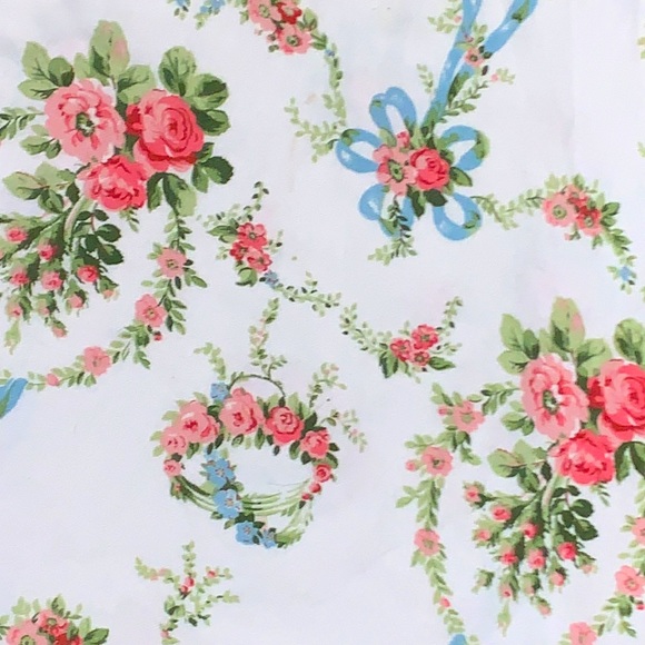 🔱 Vintage Gold Label Victorias Secret Gown 🔱 - Picture 3 of 9